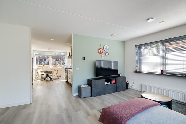 Foto 15 van Valtherlaan 204