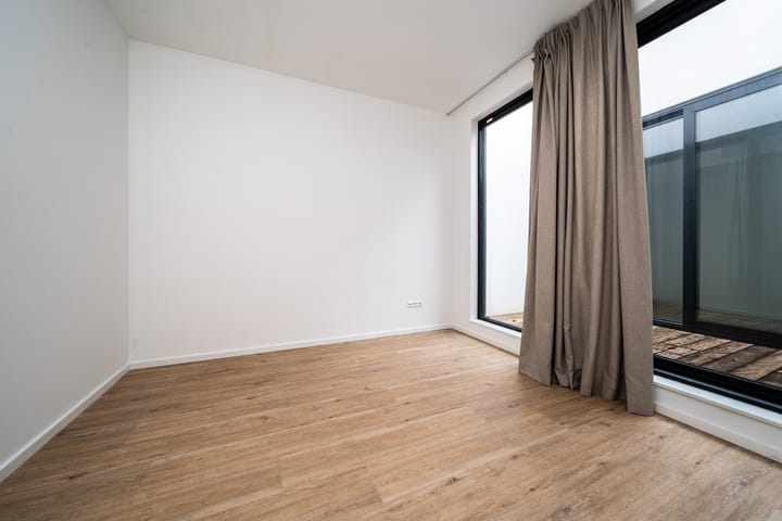 Foto 12 van Schoonderloostraat 223