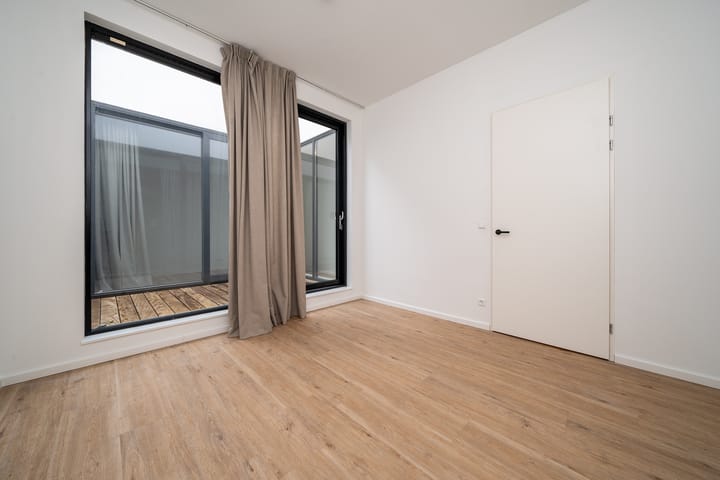 Foto 13 van Schoonderloostraat 223