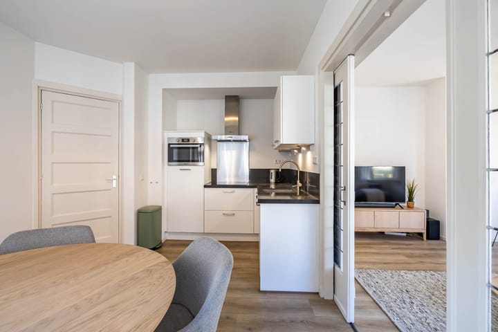 Photo 6 of Hoekstraat 1-A