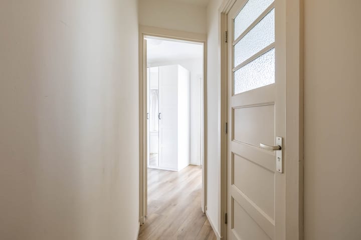 Photo 10 of Hoekstraat 1-A