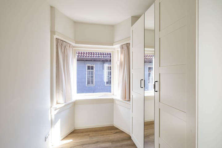 Photo 11 of Hoekstraat 1-A