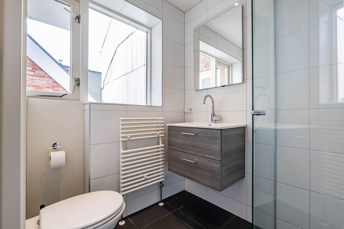 Photo 14 of Hoekstraat 1-A