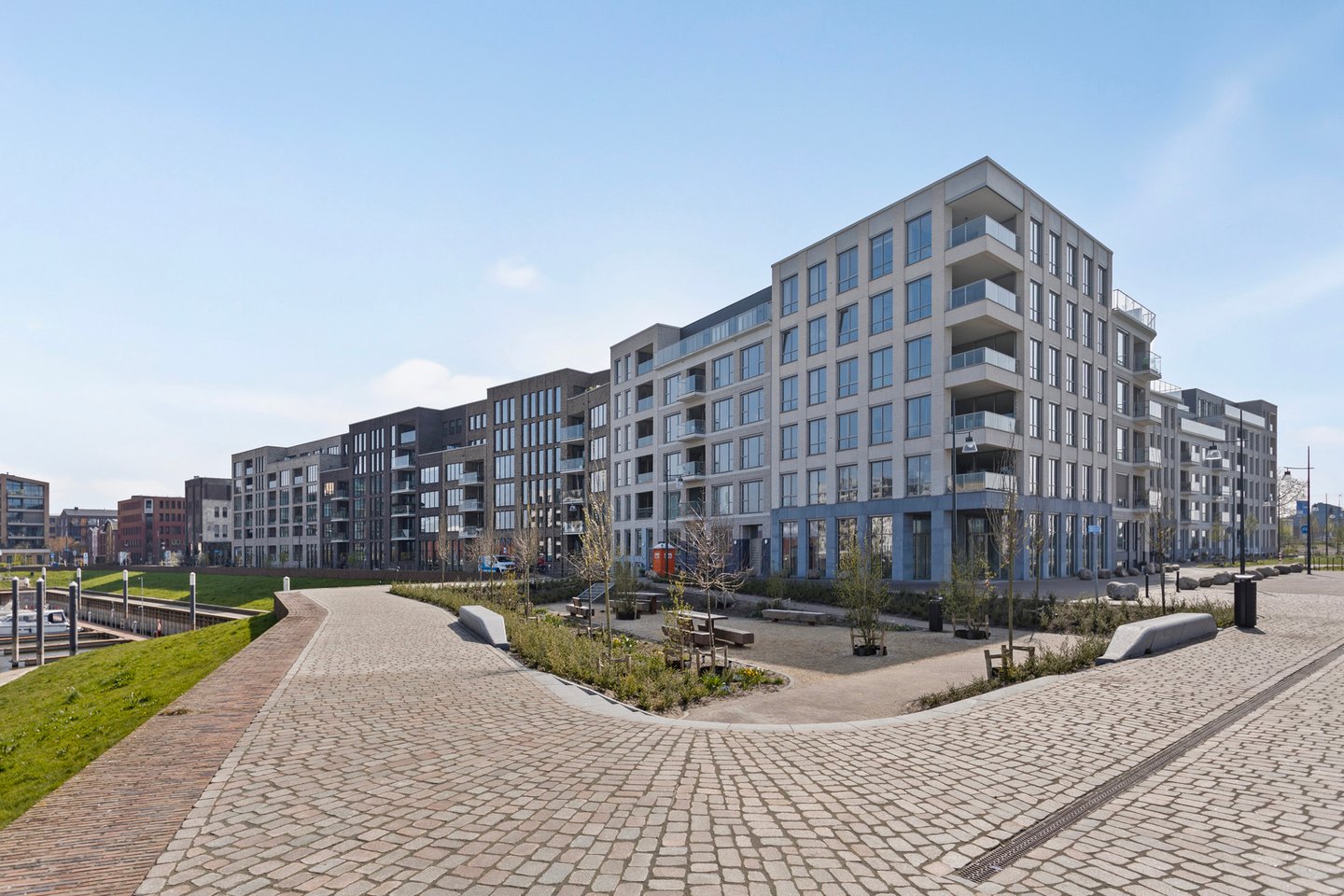 Bekijk foto 1 van Noorderhavenstraat 319