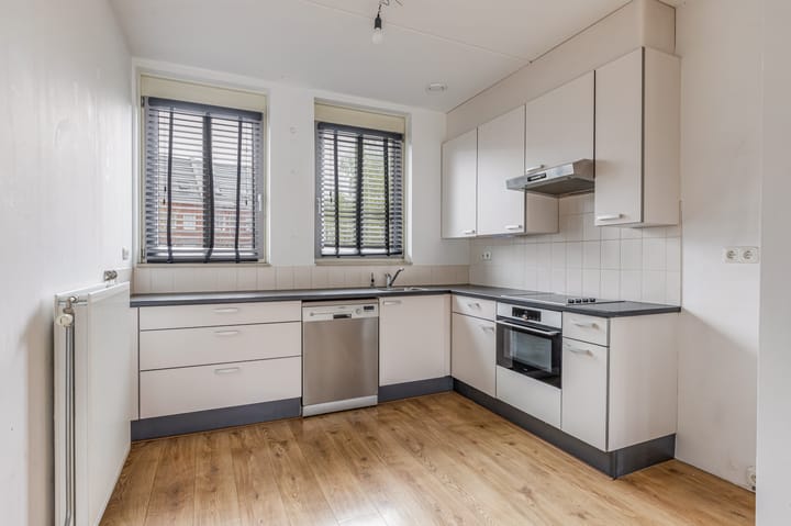 Foto 14 van Merlijnplantsoen 32