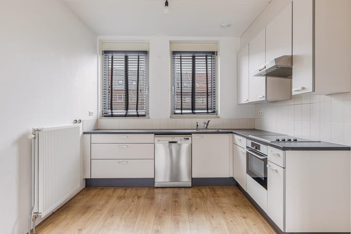 Foto 15 van Merlijnplantsoen 32