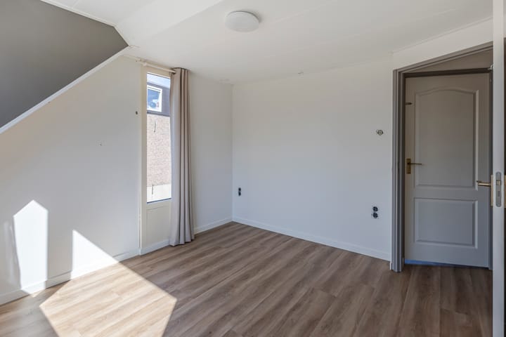 Foto 14 van Buitendams 330