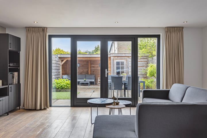 Photo 8 of Dobbestraat 44