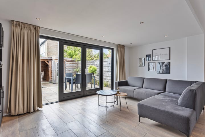 Photo 7 of Dobbestraat 44