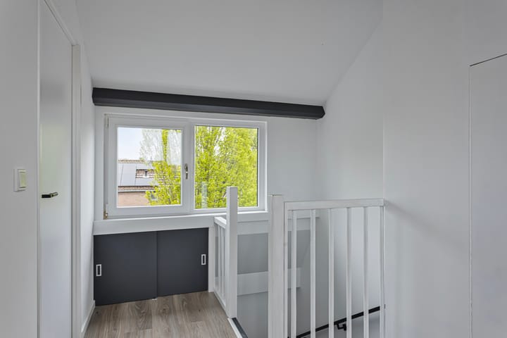 Photo 26 of Dobbestraat 44