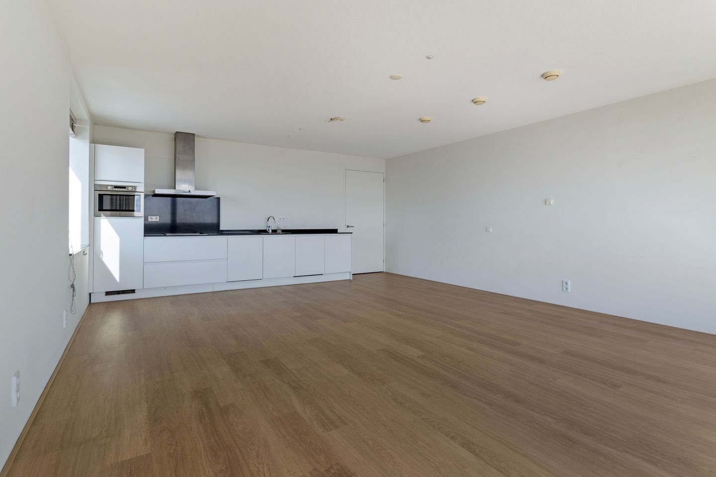 Foto 4 van Anna van Buerenplein 192