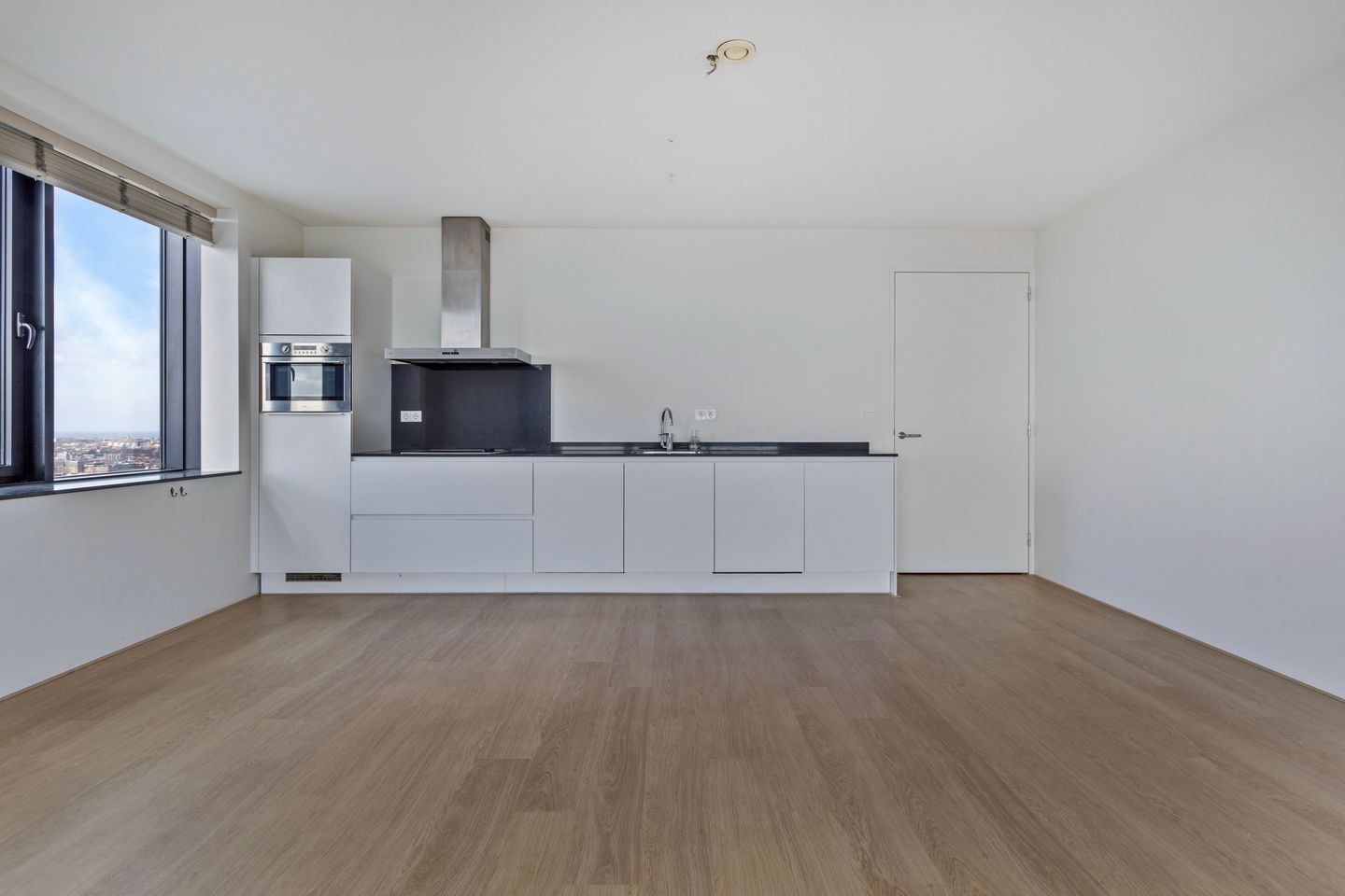 Foto 5 van Anna van Buerenplein 192