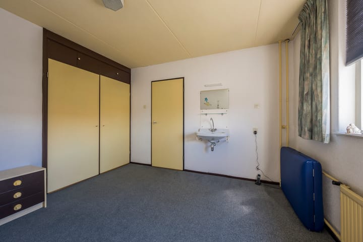 Photo 18 of Isaac Sweersstraat 25