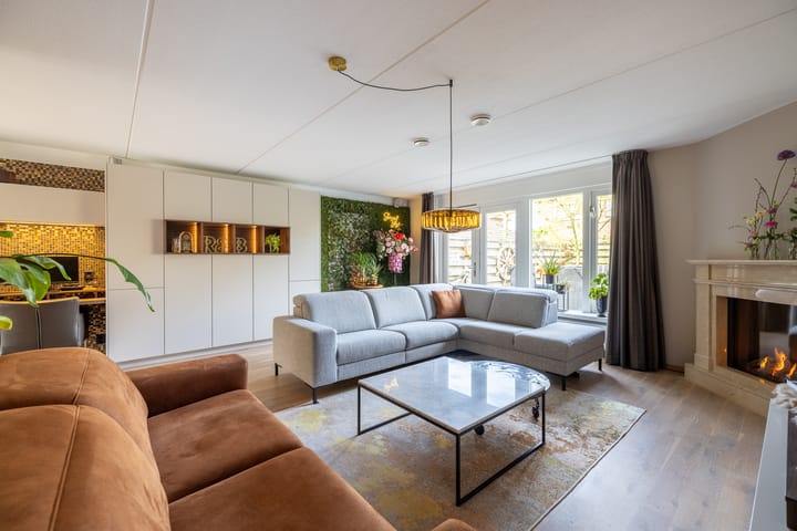 Foto 4 van De Gasperilaan 36