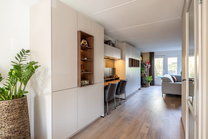 Foto 11 van De Gasperilaan 36