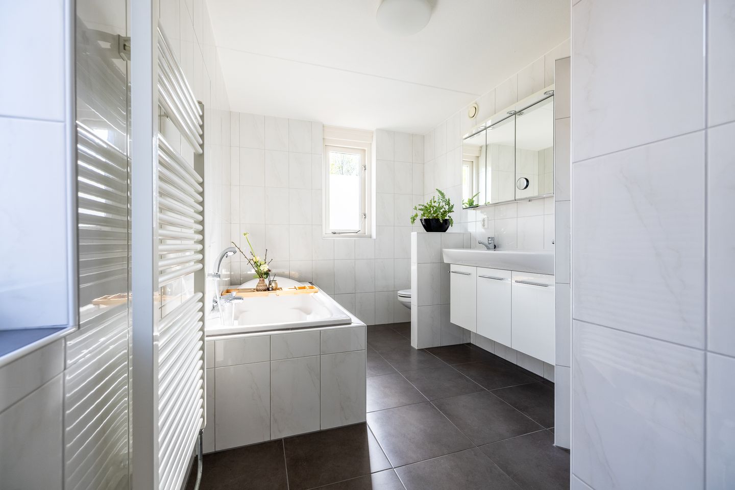 Foto 44 van De Gasperilaan 36