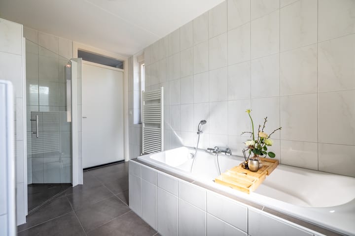 Foto 47 van De Gasperilaan 36