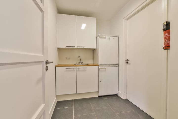 Foto 16 van Waalhavenstraat 2