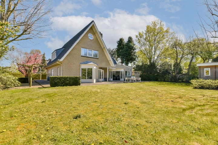 Foto 24 van Waalhavenstraat 2