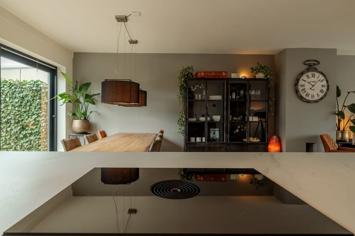 Photo 12 of Botter 18