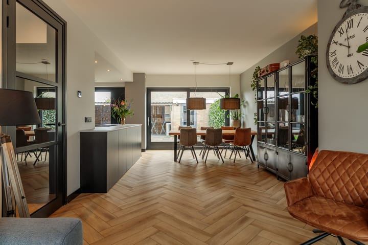 Photo 16 of Botter 18