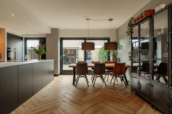 Photo 17 of Botter 18