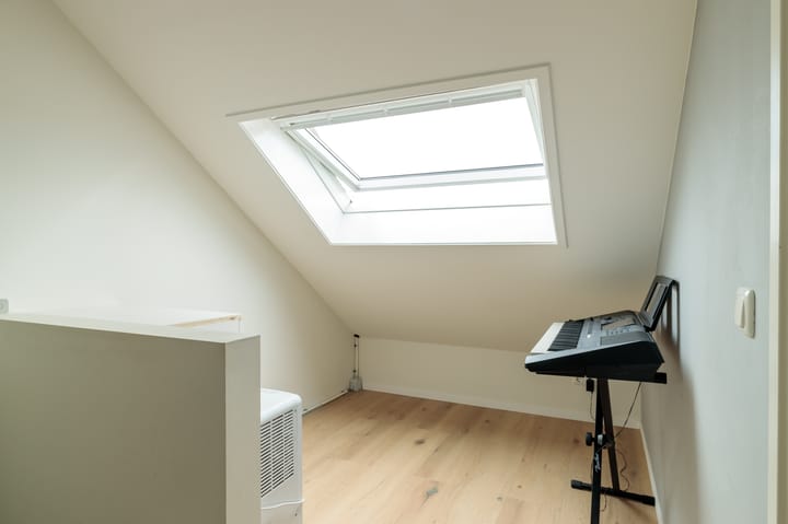 Photo 27 of Botter 18