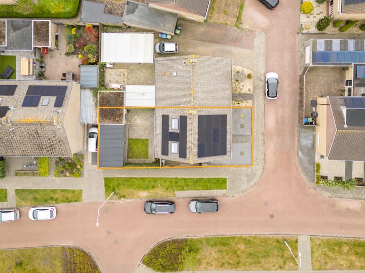 Photo 40 of Botter 18