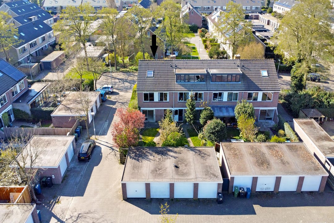 Photo 2 of Berliozstraat 17