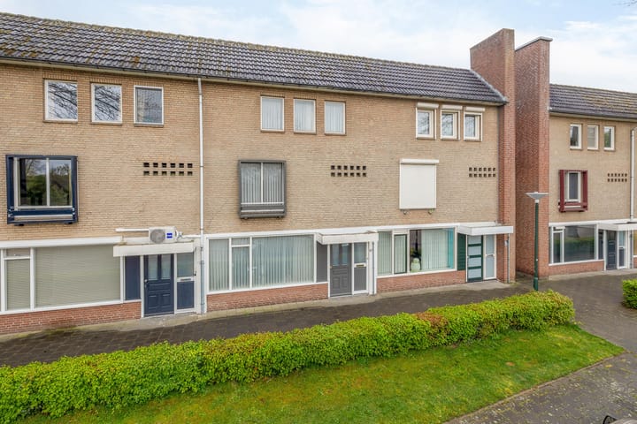 Foto 1 van Deken Baekersstraat 57