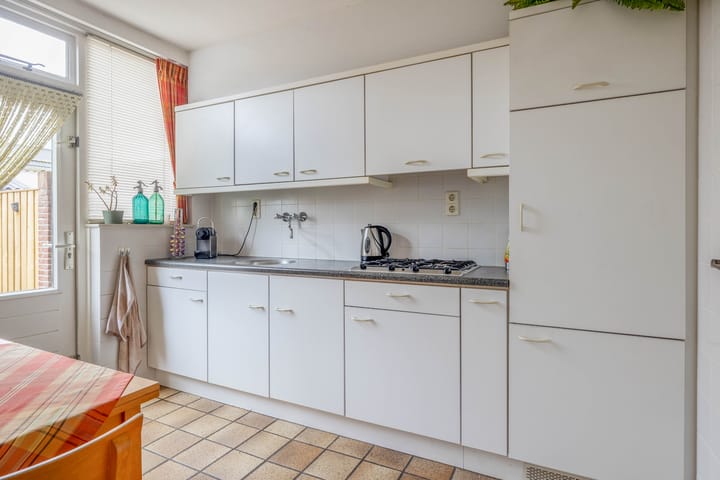 Foto 8 van Deken Baekersstraat 57