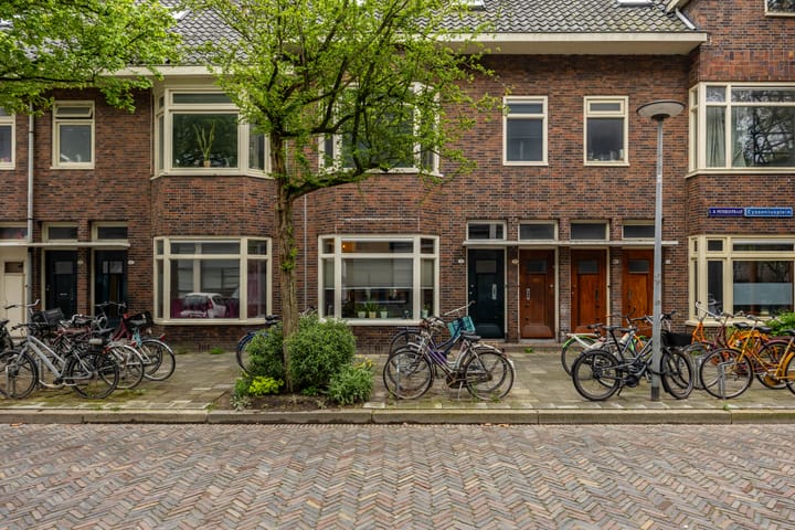 Photo 2 of C.H. Petersstraat 3