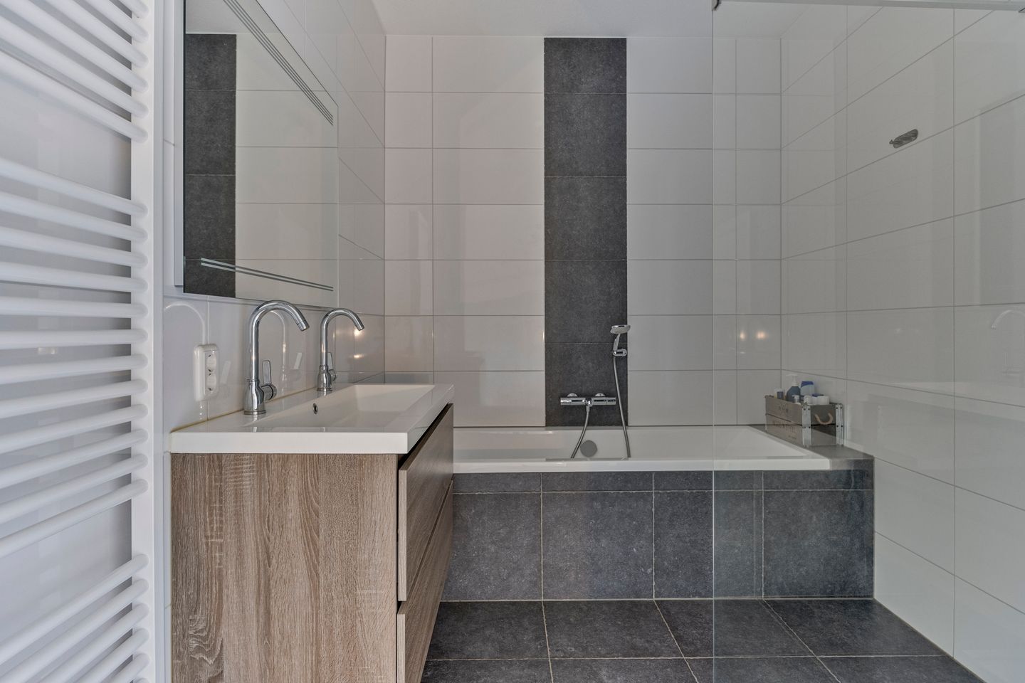 Foto 19 van Berghemseweg 179-C