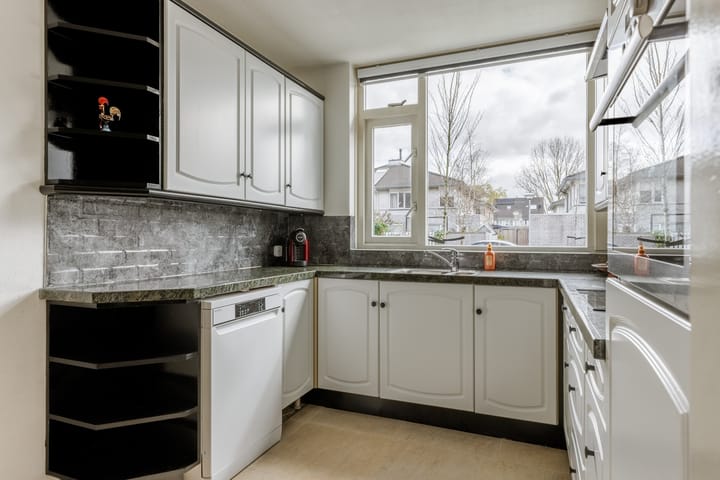 Foto 15 van Bartokweg 9