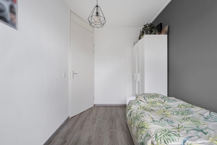 Foto 12 van Molenplein 10