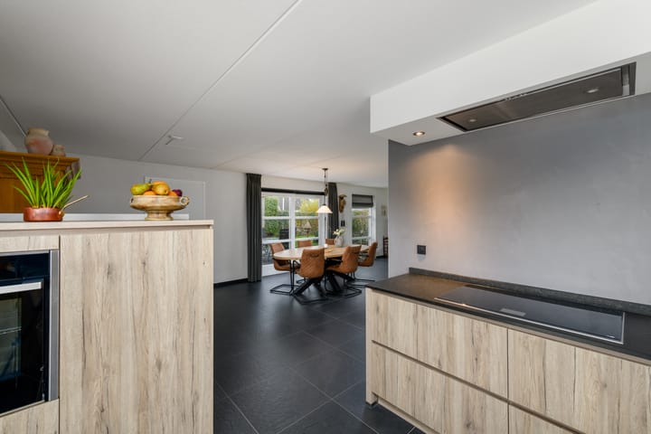 Foto 15 van Langekamp 12