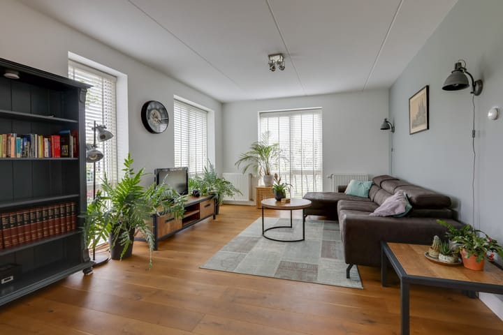 Photo 14 of Robert Josephstraat 4