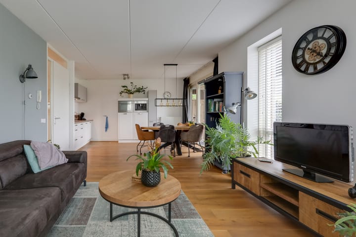Photo 17 of Robert Josephstraat 4