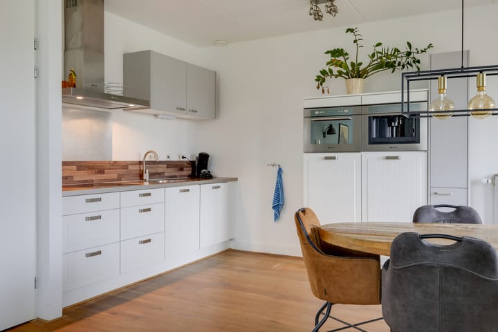 Photo 20 of Robert Josephstraat 4