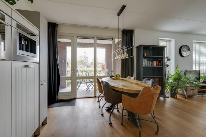Photo 23 of Robert Josephstraat 4