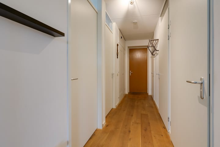 Photo 25 of Robert Josephstraat 4