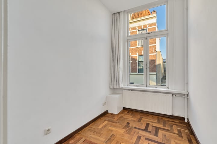 Photo 13 of De Gheijnstraat 84