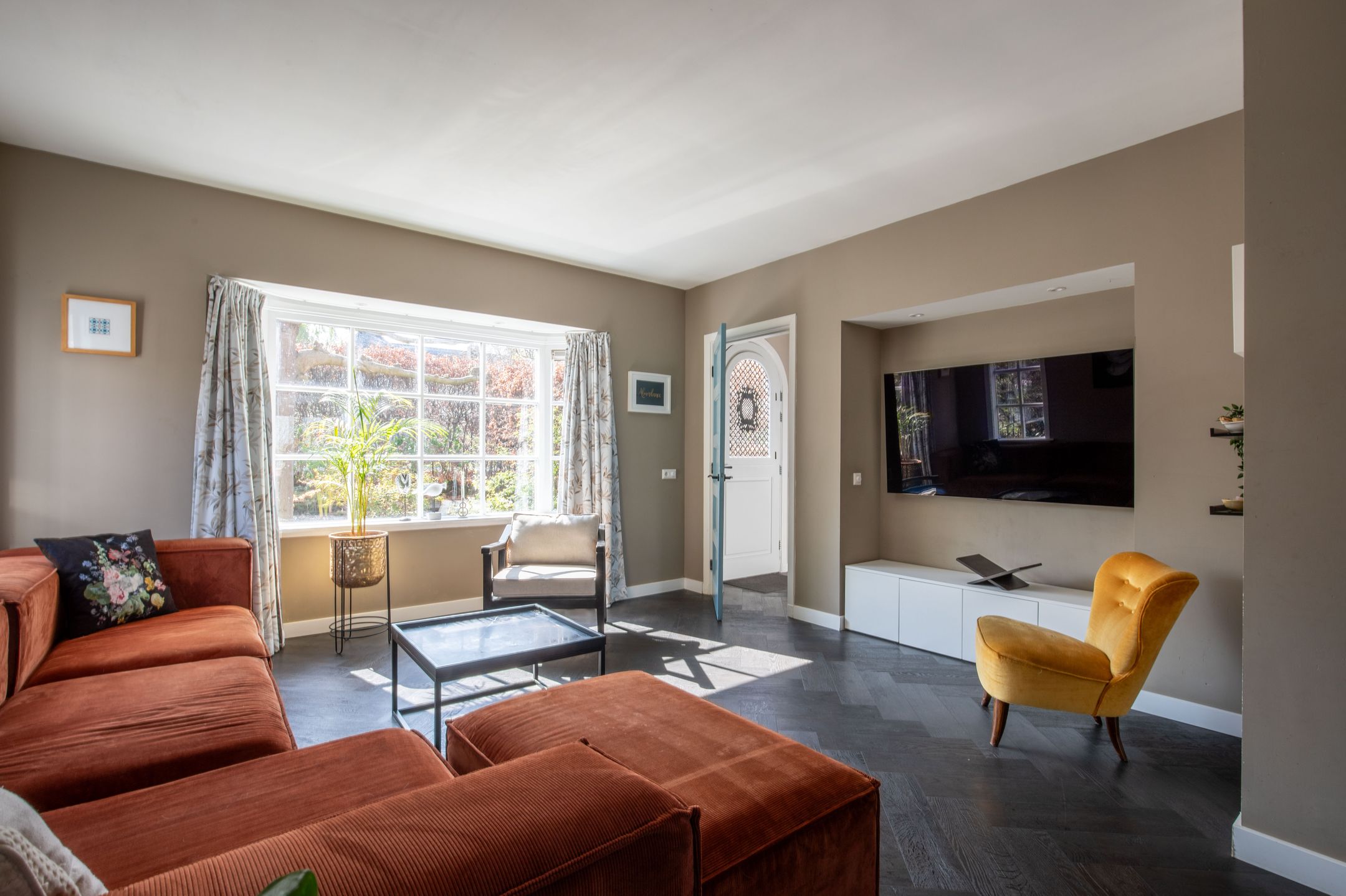 Photo 3 of Oosteinderweg 465