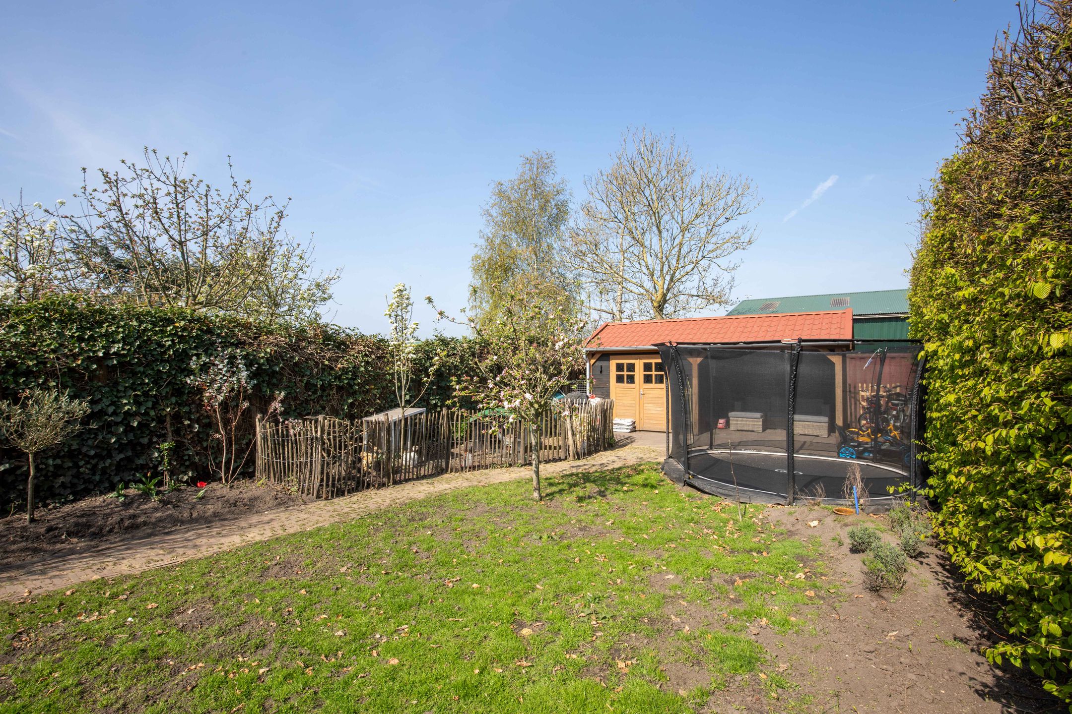 Photo 24 of Oosteinderweg 465