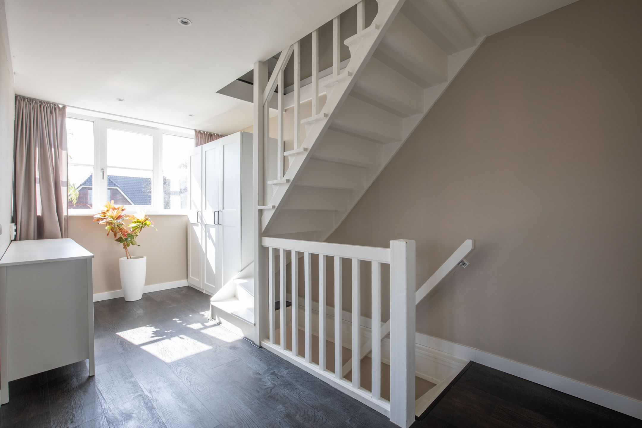 Photo 30 of Oosteinderweg 465