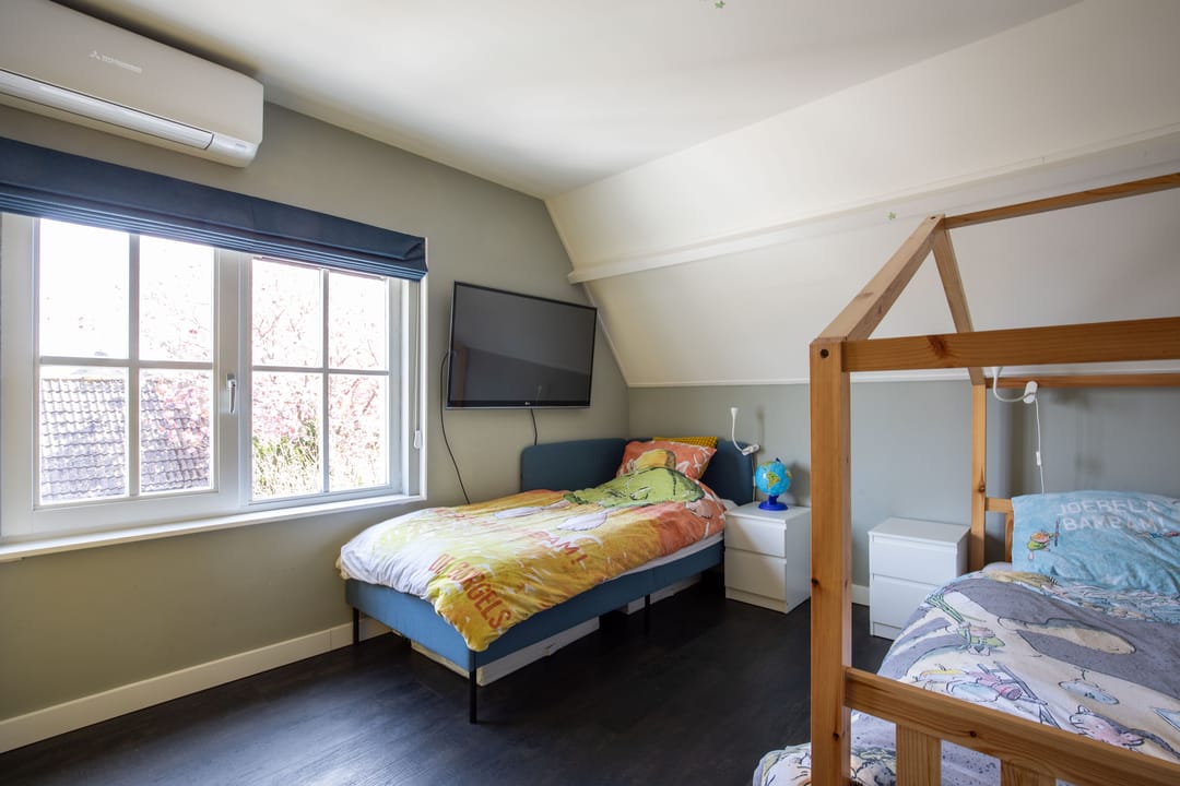 Photo 31 of Oosteinderweg 465