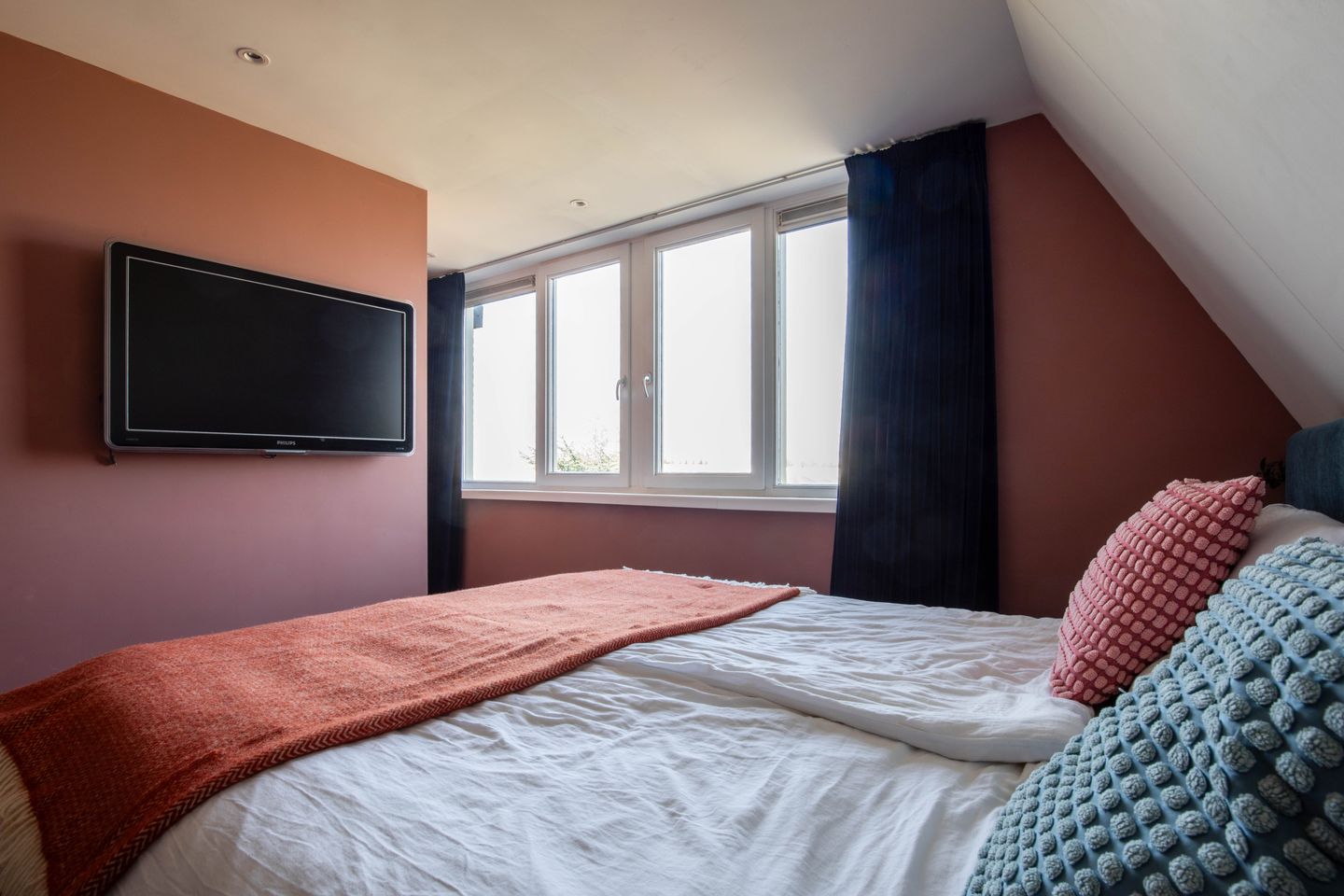 Photo 35 of Oosteinderweg 465