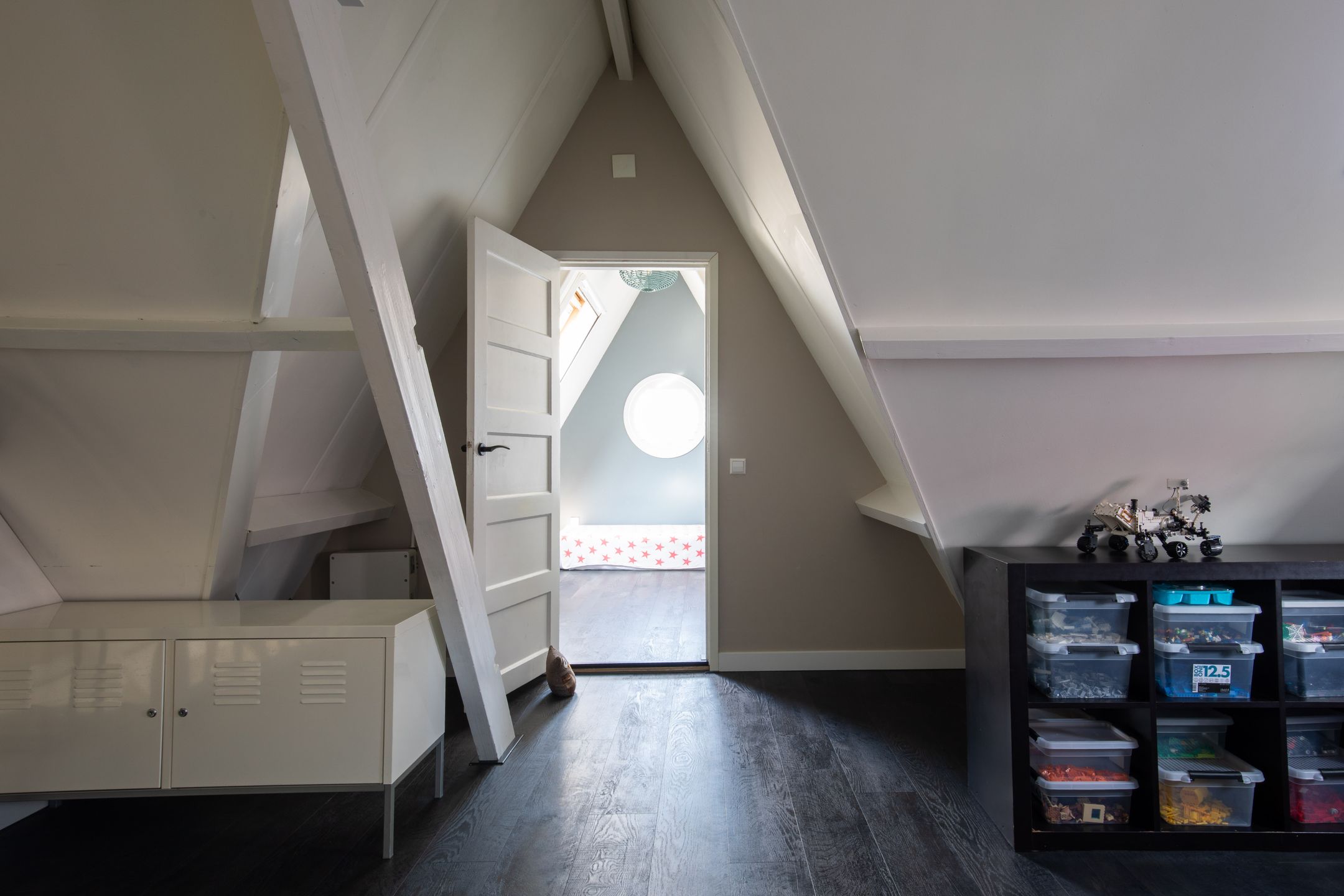 Photo 48 of Oosteinderweg 465