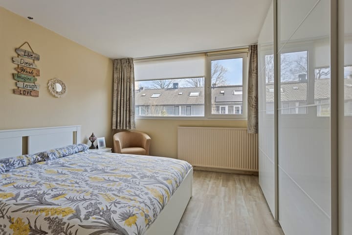 Foto 9 van Briljantstraat 147