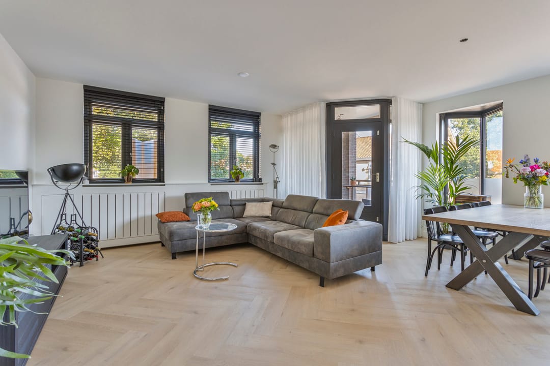 Photo 8 of Hugo de Grootstraat 9